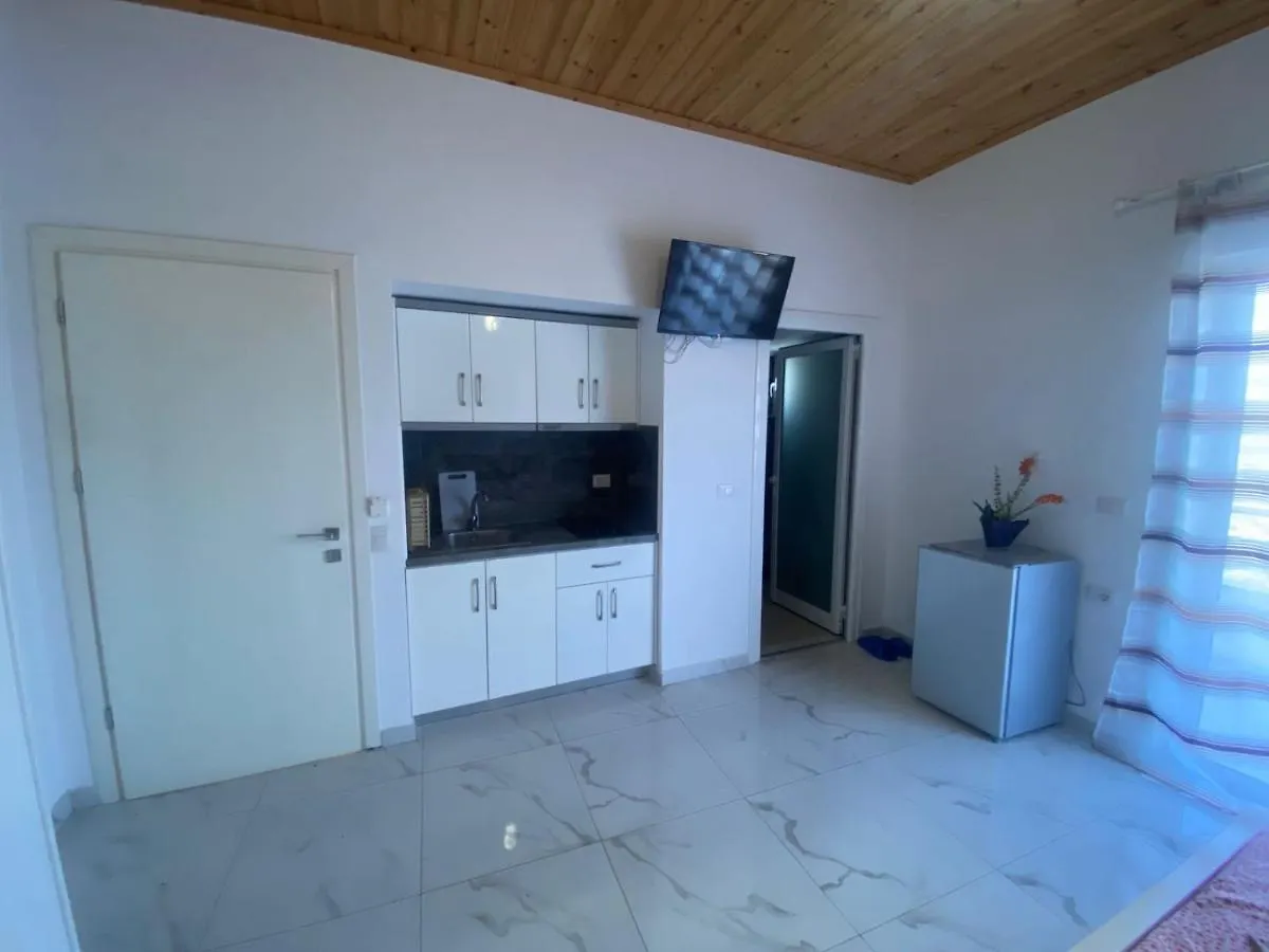 Vila Rafael Sarandë 0*,